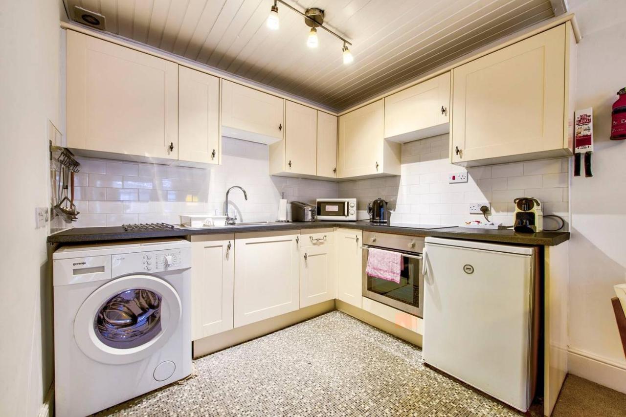 Joivy Charming Apt Close To City Centre Edinburgh Exterior foto